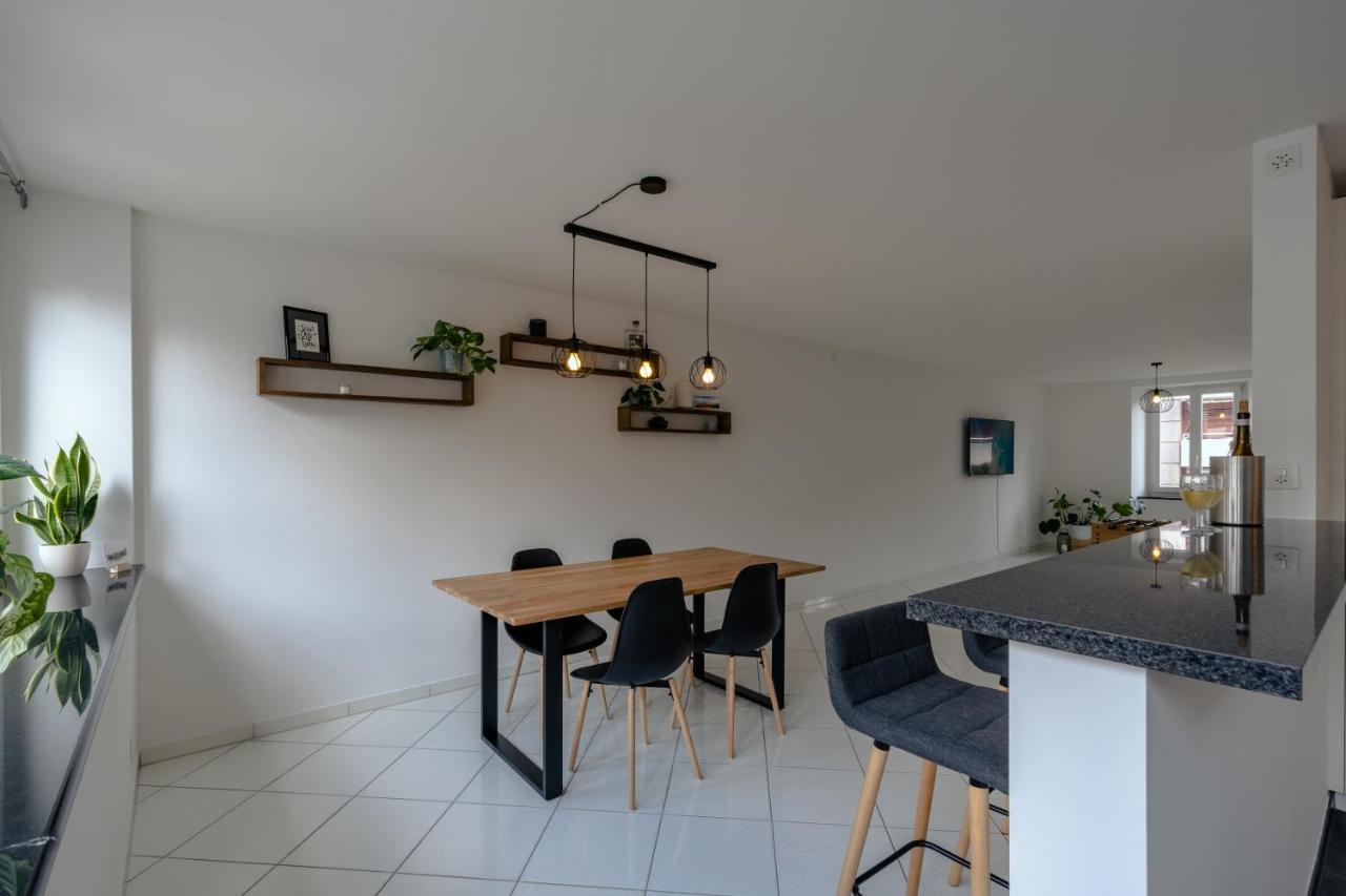 Apartment In The City Center With Free Parking Biel Exteriör bild